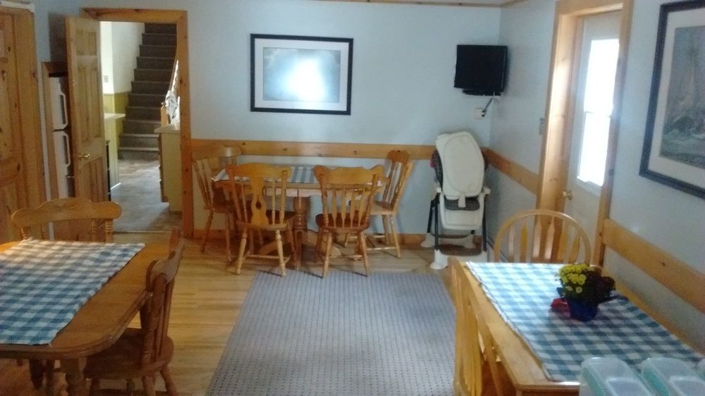 Mackenzie & Motel Shelburne