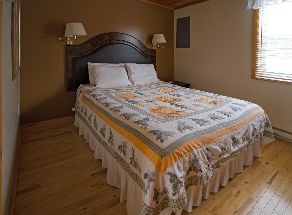 Motel Mackenzie & 3*